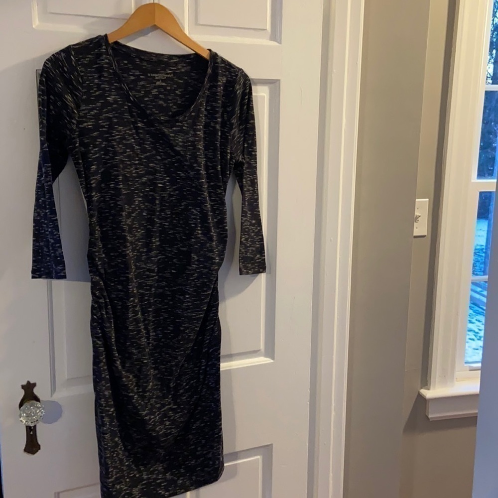 Liz Lange grey & white marbled maternity dress